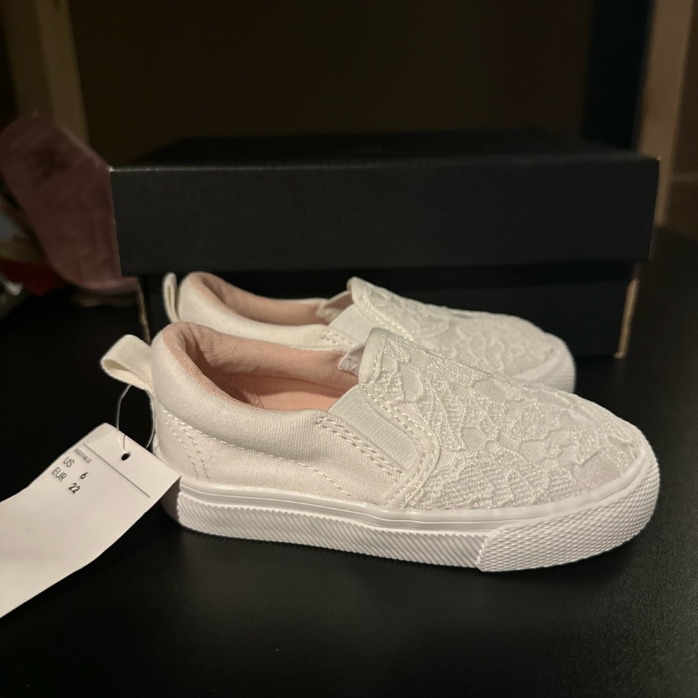 Girls Kids White Slip-On Shoes